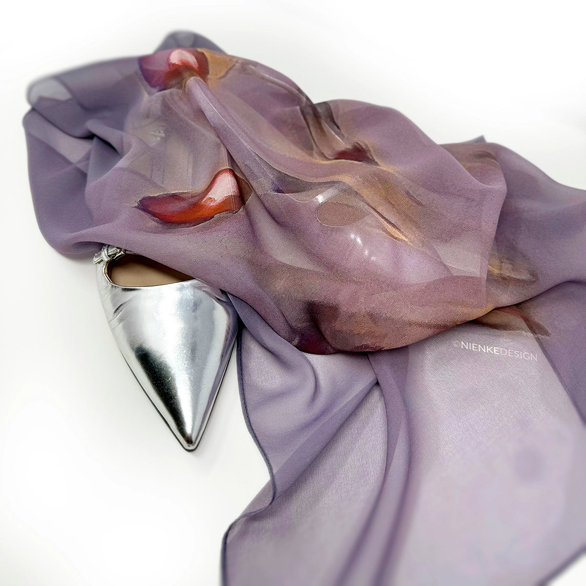 ND_Fashion_Scarves_SilkChiffon_Tulips_6998.webp